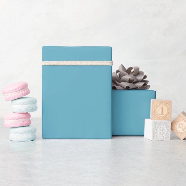 Schlicht helles, solides Farblicht Blaues Nebel Geschenkpapier (Babyparty)