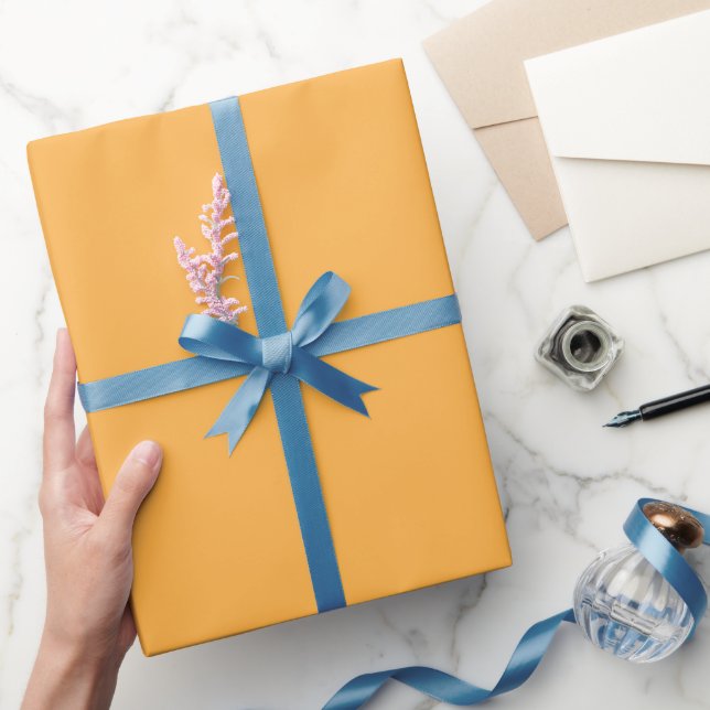 Schlicht Mellow Mango Orange Color Shade Tone Geschenkpapier (Schenken)