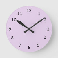 Schlichte lila Uhr