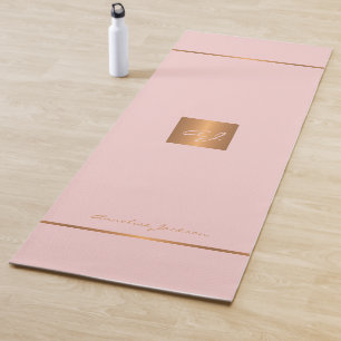 Schlichte, moderne, rosa goldfarbene mit Monogramm Yogamatte