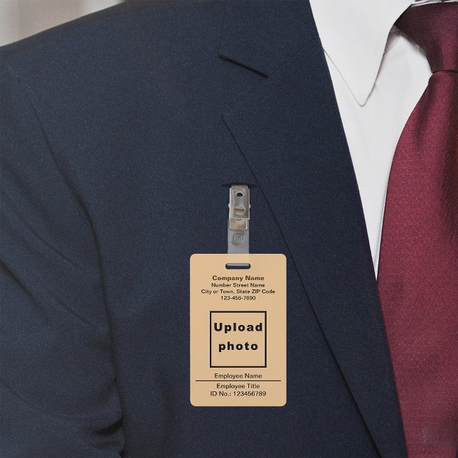 Schlichte Texte mit Foto des Mitarbeiters, hellbra Ausweis (Light brown company badge)