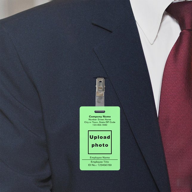 Schlichte Texte mit Foto des Mitarbeiters, hellgrü Ausweis (Light green company badge)