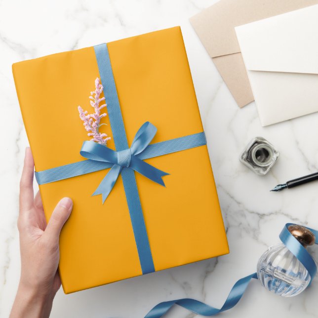 Schlichter orangefarbener Farbton Geschenkpapier (Schenken)