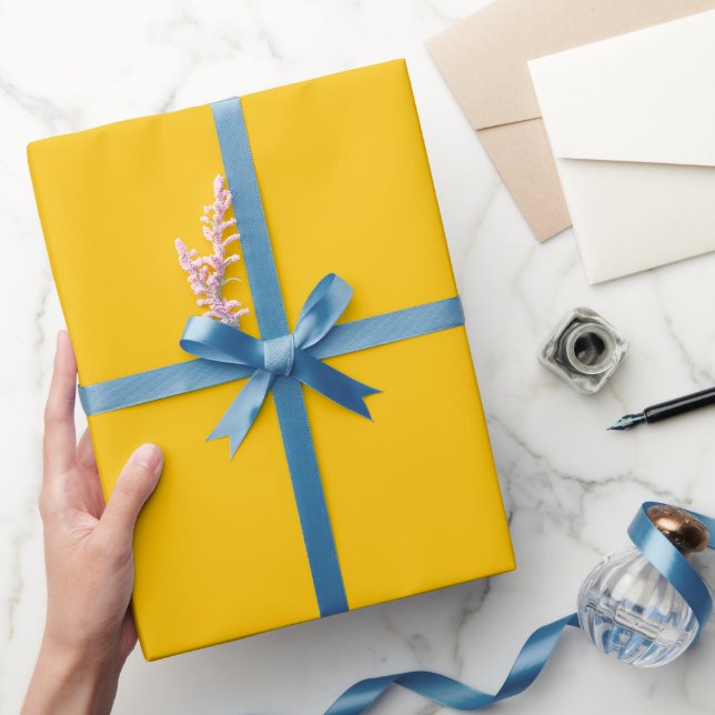 Schlichter Radiant-Marigold-Farbton Geschenkpapier (Schenken)