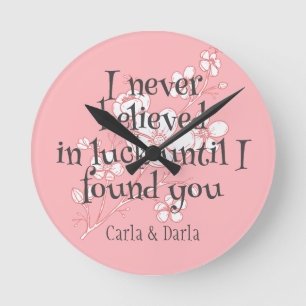 schlichtes, elegantes rosa Valentine, Sweet for Fr Runde Wanduhr