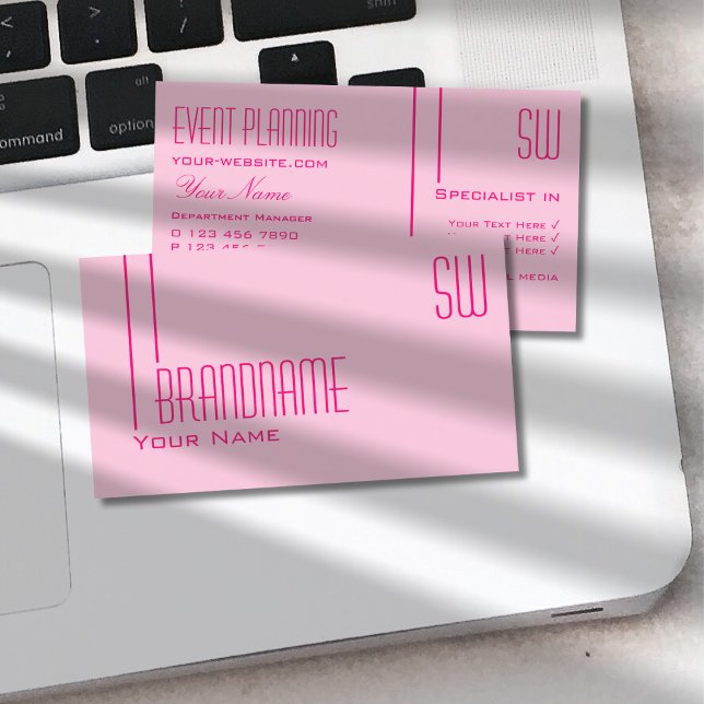 Schlichtes Light Baby Pink mit Initialen Beruflich Visitenkarte (Von Creator hochgeladen)