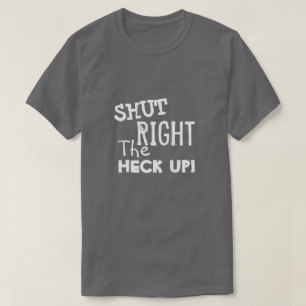 SCHLIESSEN SIE DEN T - Shirt NACH OBEN.