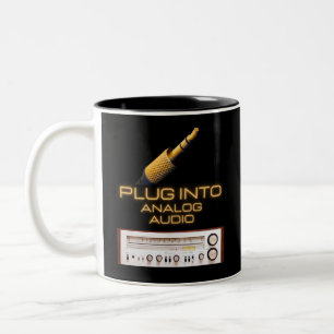 Schließen Sie sich den Analog-Audio-Audiophilen an Zweifarbige Tasse