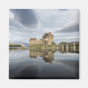 Schloss Eilean Donan mit Reflexion in Schottland Magnet
