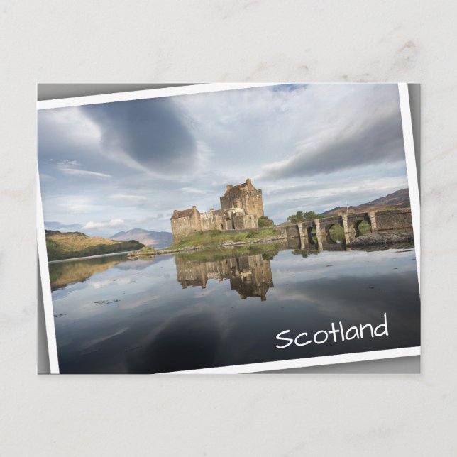 Schloss Eilean Donan mit Reflexion in Schottland Postkarte (Vorderseite)