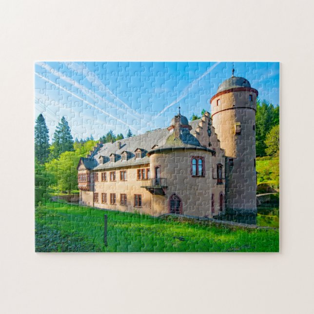 Schloss Mespelbrunn Bayern Deutschland. Puzzle (Horizontal)