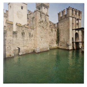 Schloss Scaliger, Sirmione, Provinz Brescia Fliese