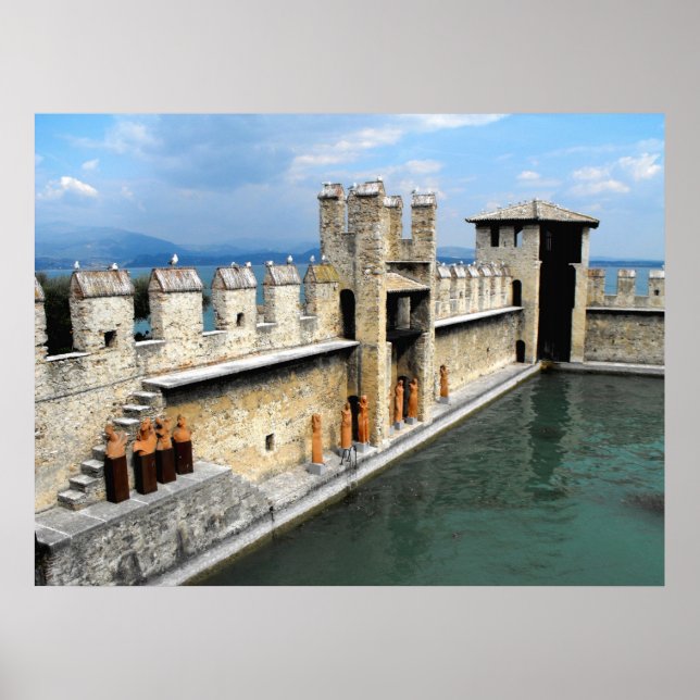 Schloss Sirmione, Gardasee, Italien Poster (Vorne)