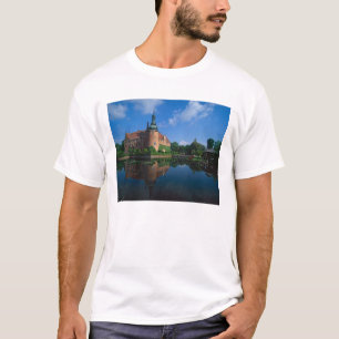 Schloss Vittskovle, Skane, Schweden T-Shirt