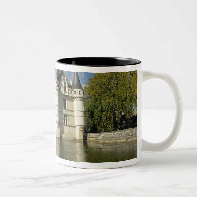 Schloss von Azay-le-Rideau, Indre-et-Loire, 2 Zweifarbige Tasse (Rechts)