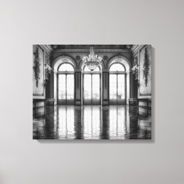 Schlossballsaal mit eingewickeltem Leinwand (Vorderseite)