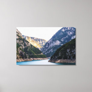Schlucht des Flusses Piva im Norden Montenegros. Leinwanddruck