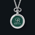 Schlüsselanhänger für personalisierte Skriptmonogr Armbanduhr<br><div class="desc">Personalisiert Monogram und Name Gift bieten personalisierte Monogramm im Schriftart-Stil mit weißem klassischem Script und Namen im Stil eines klassischen Serif-Schriftartes auf smaragdgrünem Hintergrund. Perfekt als Urlaubsgeschenke,  Familienfavoriten und für alle besondere Anlässe Wiedersehen.</div>