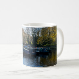 Schmalboote, festgemacht am Salterhebble Basin Kaffeetasse