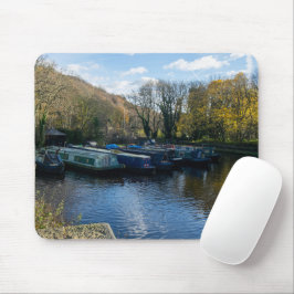 Schmalboote, festgemacht am Salterhebble Basin Mousepad