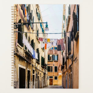 Schmale Straße in Venedig Planer