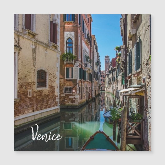 Schmale Straße mit Kanal in Venedig Magnetkarte (Vorderseite)