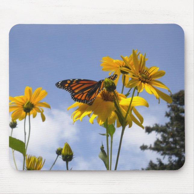 Schmetterling am Himmel Mousepad (Vorne)