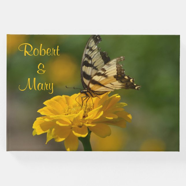 Schmetterling auf dem Gelben Zinnia Gästebuch (Vorderseite)