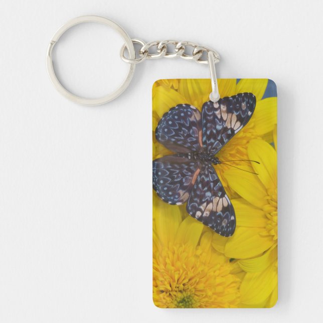 Schmetterling auf der gelben Blume Schlüsselanhänger (Vorderseite)