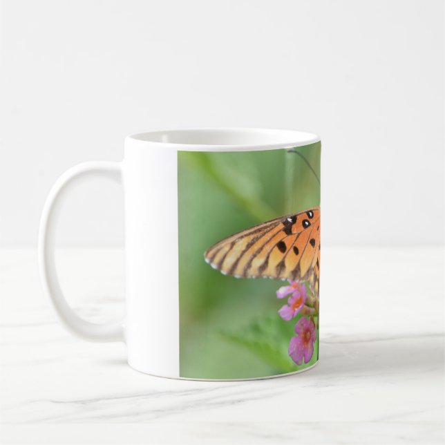 Schmetterling auf der Tasse (Links)