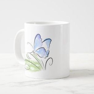Schmetterling auf Gras über dem Feld der Blume Jumbo-Tasse