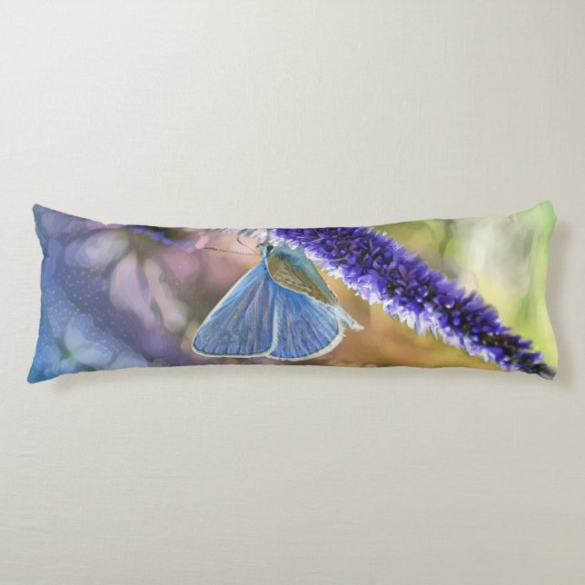 Schmetterling auf violetten Blumen Seitenschläferkissen (Vorderseite)