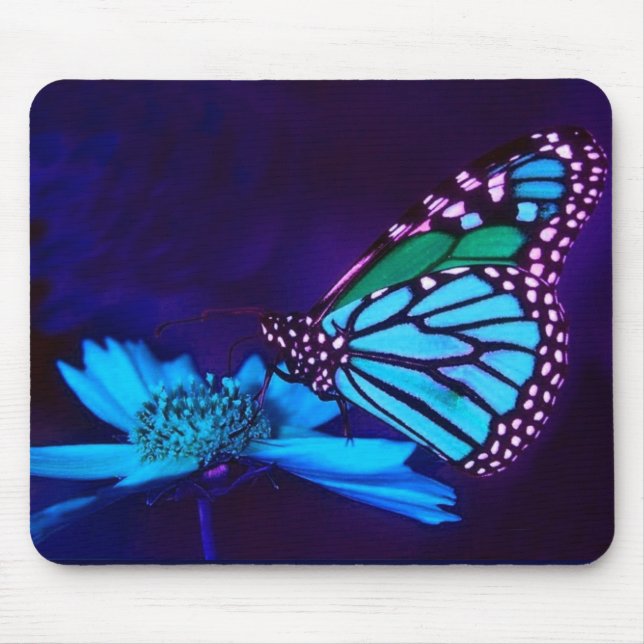 Schmetterling in blauem hellem Mousepad (Vorne)
