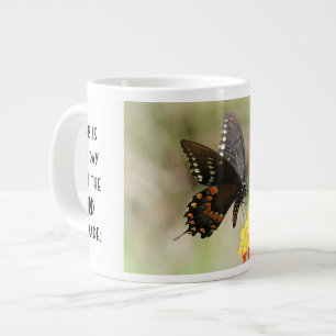Schmetterling mit Vers; Psalm 118:24 Jumbo-Tasse