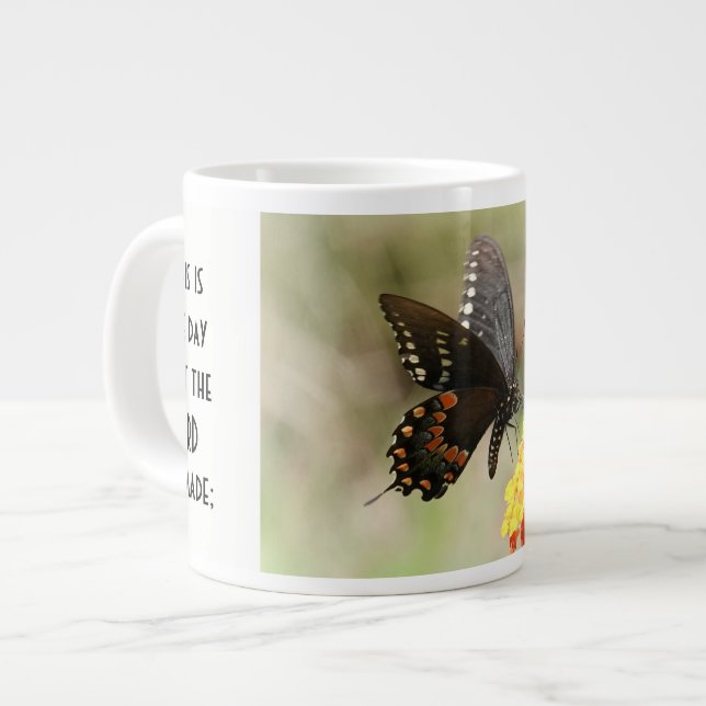 Schmetterling mit Vers; Psalm 118:24 Jumbo-Tasse (Vorderseite Links)