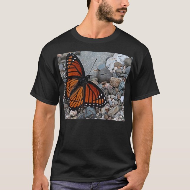 Schmetterling und Steine T-Shirt (Vorderseite)