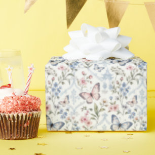 Schmetterling und Wildblume im Chinoiserie-Stil Geschenkpapier