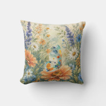 Schmetterling unter Wildblumen Outdoor-Kissen