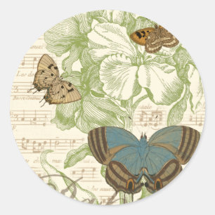 Schmetterlinge auf Notenpapier mit Blumendesign Runder Aufkleber