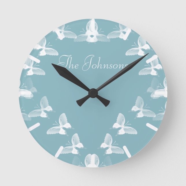 Schmetterlinge im Flugverkehr Runde Wanduhr (Vorderseite)