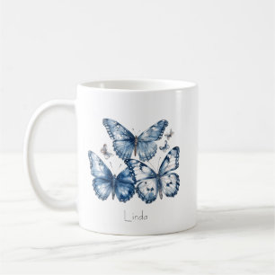 Schmetterlinge in Delfter Blau, anpassbar Kaffeetasse