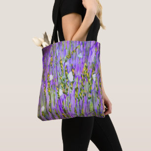 Schmetterlinge in der Lavendel-Tote-Tasche