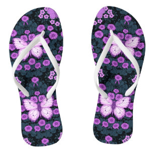 Schmetterlinge und Blume Symmetrie, Violett und Bl Flip Flops