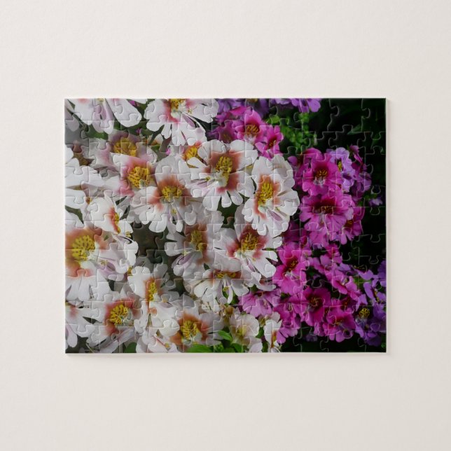 Schmetterlingsfliege Blume Weißrosa und Lila Puzzle (Horizontal)