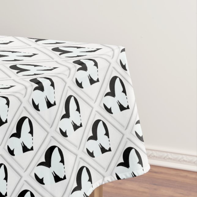 Schmetterlingsherz auf Weiß Tischdecke (Beispiel)