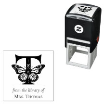 Schmetterlingsmonogramm Buchstabe T Aus der Biblio