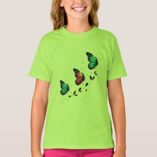 Schmetterlingsträume Pastellflügel Ein sanfter Auf T-Shirt