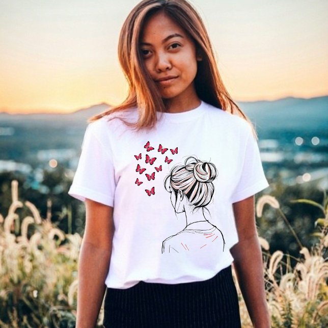 Schmetterlingsträume T-Shirt (Von Creator hochgeladen)
