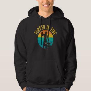 Schmied im Feuerrücken Vintag erschüttert Hoodie