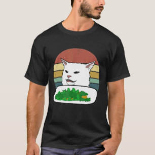 Schmuckkatze Behandlung von Salat T-Shirt